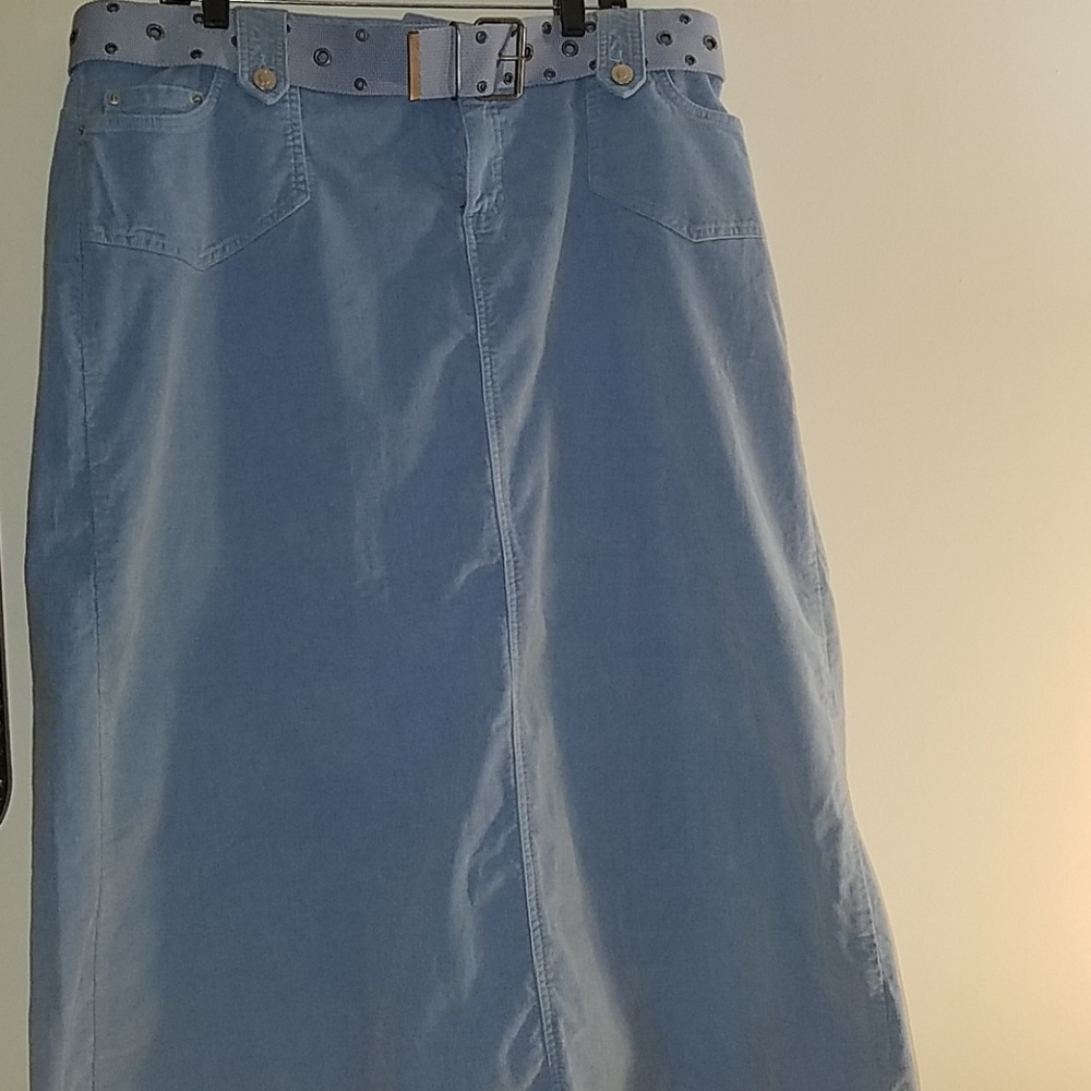 Baby blue corduroy skirt w/belt